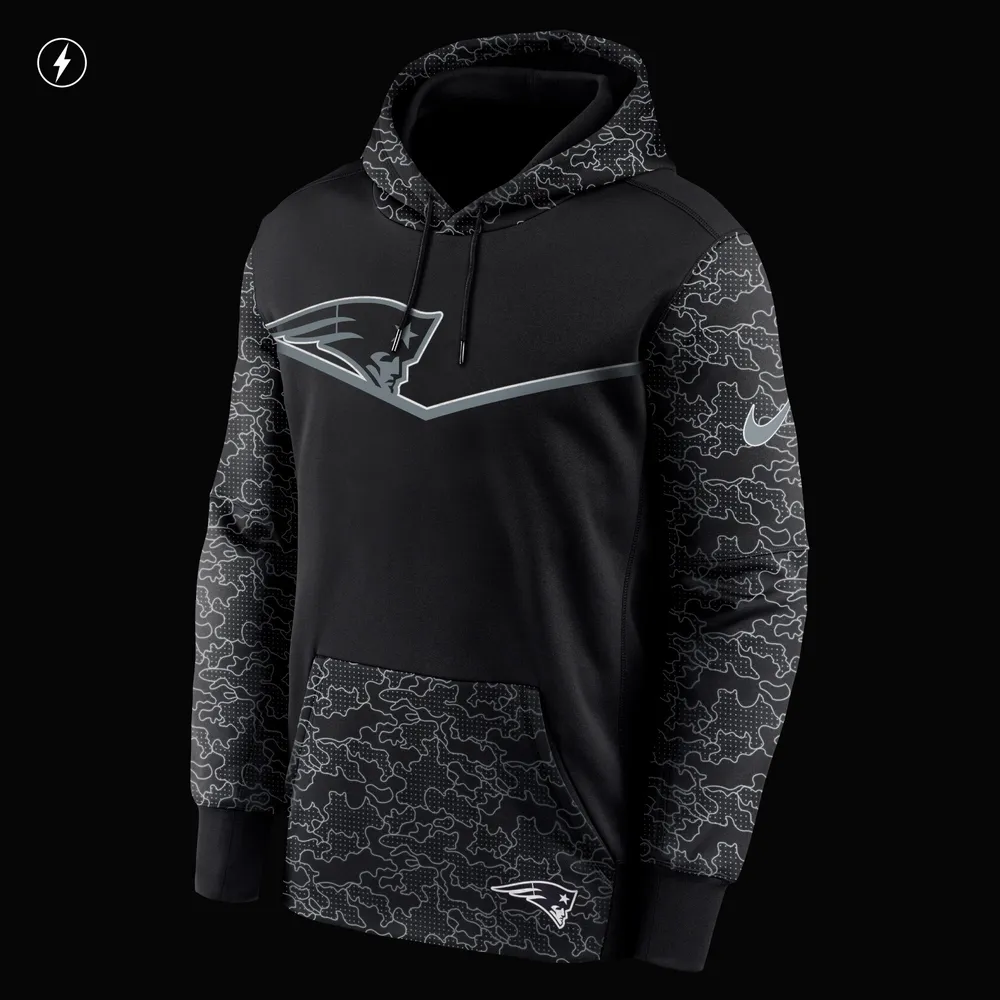 Men's Nike Black New England Patriots RFLCTV Chevron - Performance Pullover Hoodie