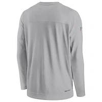 Men's Nike Gray New England Patriots Sideline Lockup Performance Pullover Sweatshirt