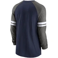 T-shirt à manches longues Performance Raglan Nike pour hommes, bleu marine/charbon, New England Patriots