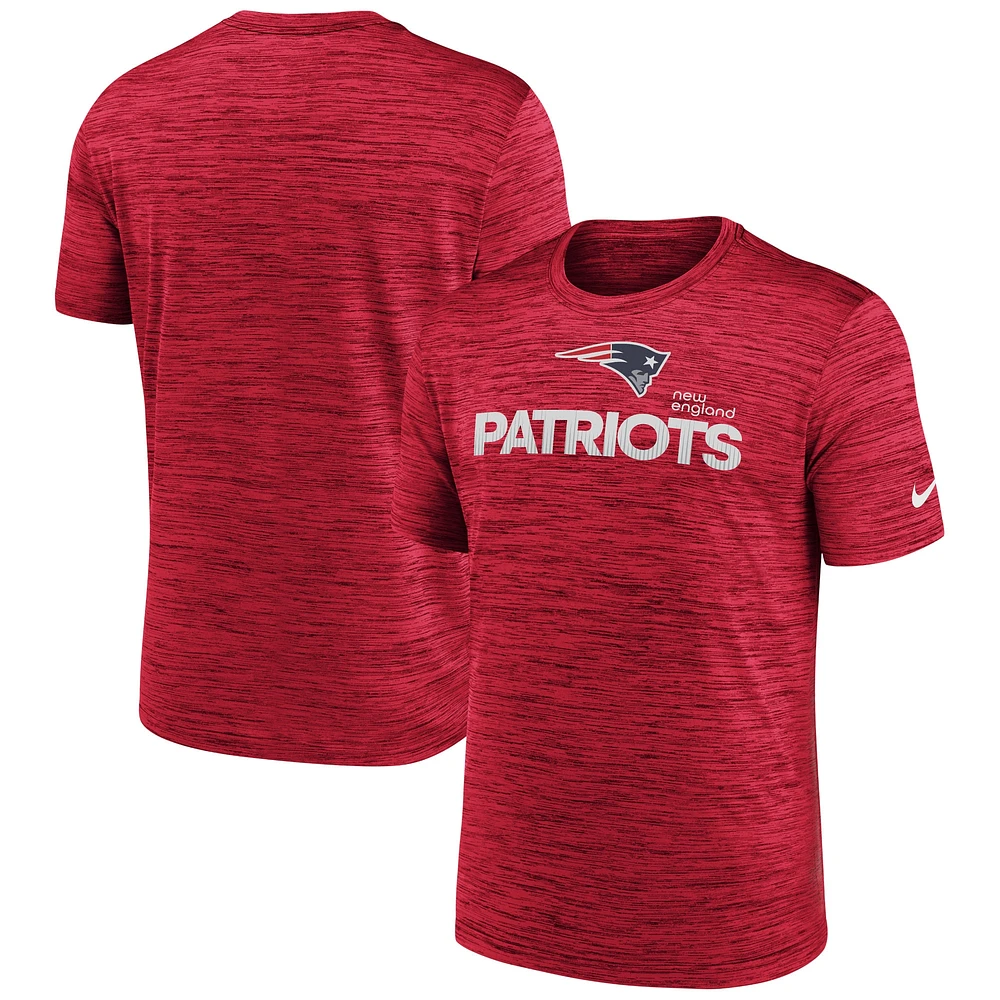 T-shirt Nike rouge New England Patriots Blitz Velocity Modern Performance pour homme