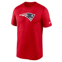 T-shirt de performance avec logo Legend des Patriots la Nouvelle-Angleterre Nike rouge pour homme