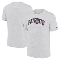 T-shirt Nike New England Patriots Velocity Athletic Stack Performance pour homme - Blanc