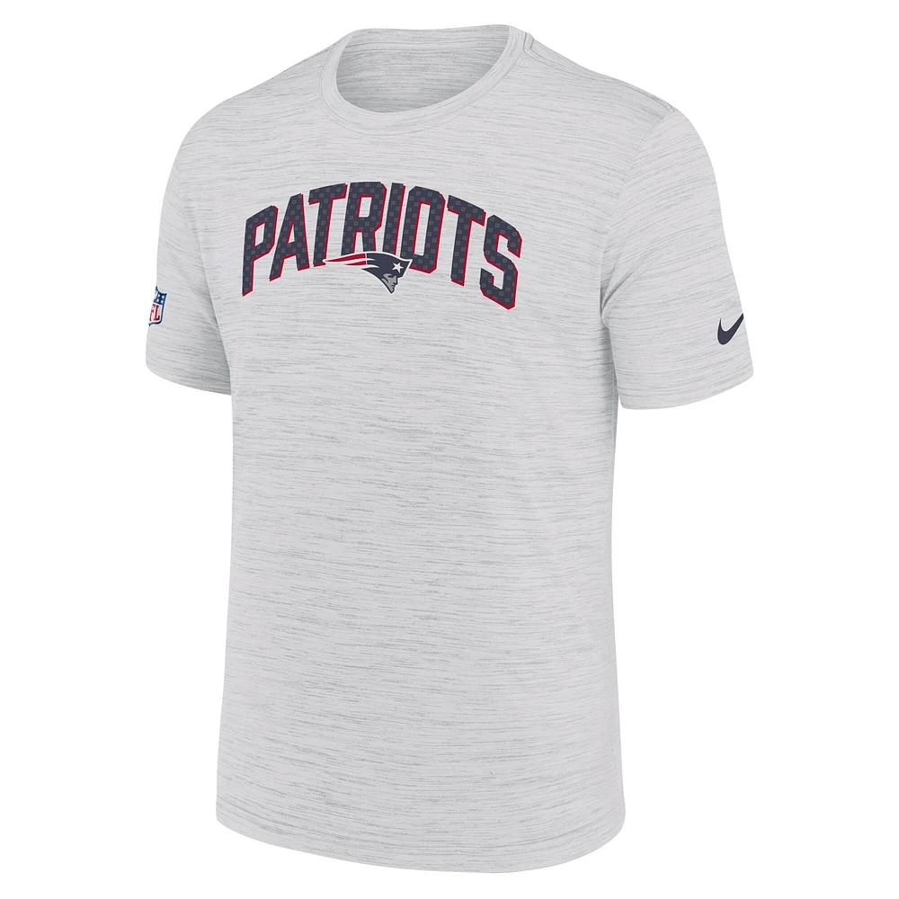 T-shirt Nike New England Patriots Velocity Athletic Stack Performance pour homme - Blanc