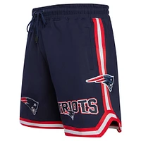 Short en chenille classique Pro Standard bleu marine New England Patriots pour hommes