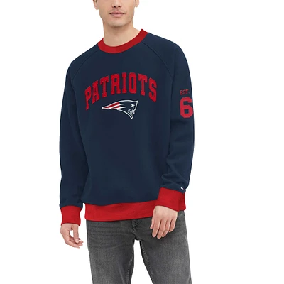 Sweat-shirt Tommy Hilfiger bleu marine/rouge New England Patriots Reese Raglan Tri-Blend pour hommes