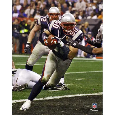 New England Patriots Fanatics Authentic Super Bowl LIII Champions Mahogany Framed  Jersey Logo Display Case
