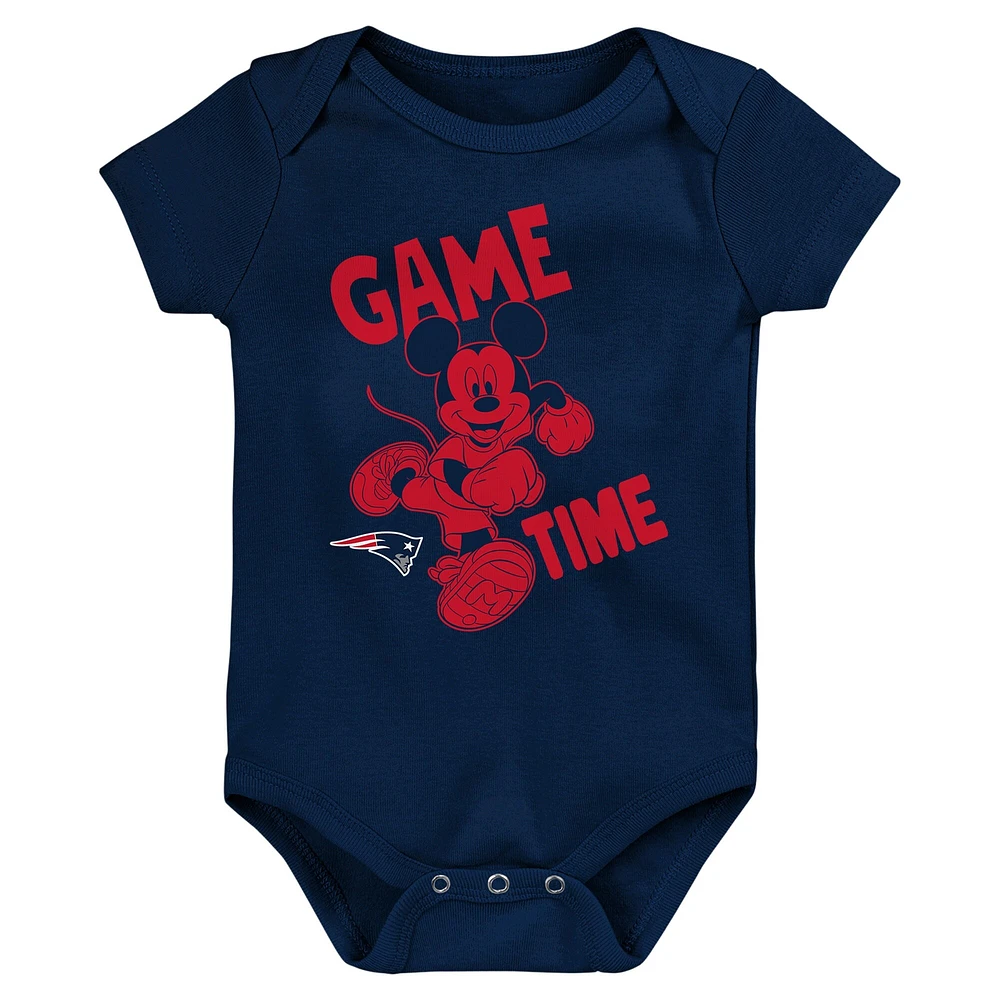 Ensemble trois pièces Disney Game Time des New England Patriots pour nouveau-nés et nourrissons, bleu marine/rouge/gris