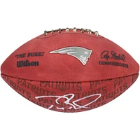 Ballon de football autographié Duke Showcase de Tom Brady par les New England Patriots