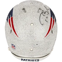 Casque Riddell Speed ​​authentique autographié par Tom Brady des New England Patriots - Illustration par Rock On Sports