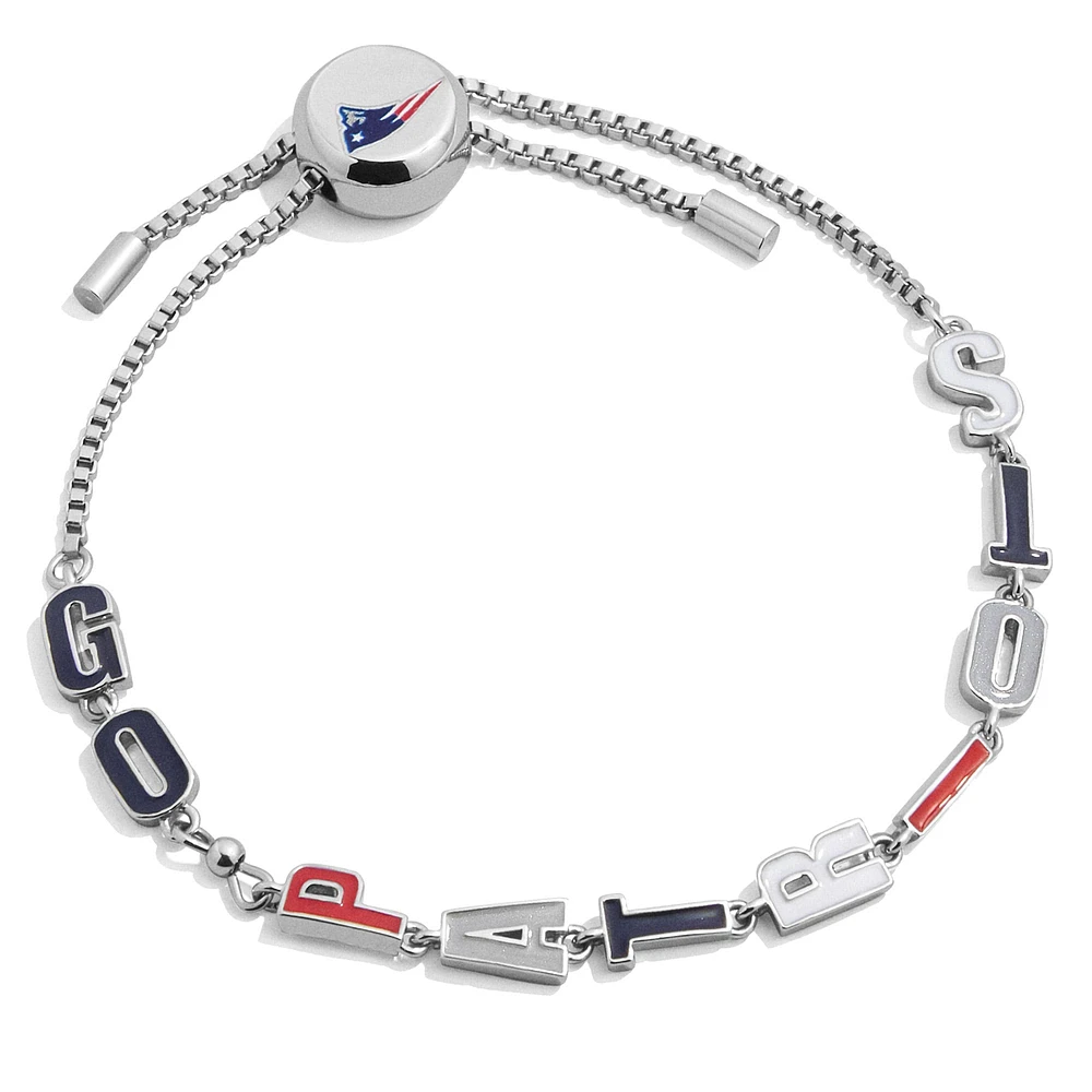 Bracelet à nouer BaubleBar pour femme avec slogan New England Patriots