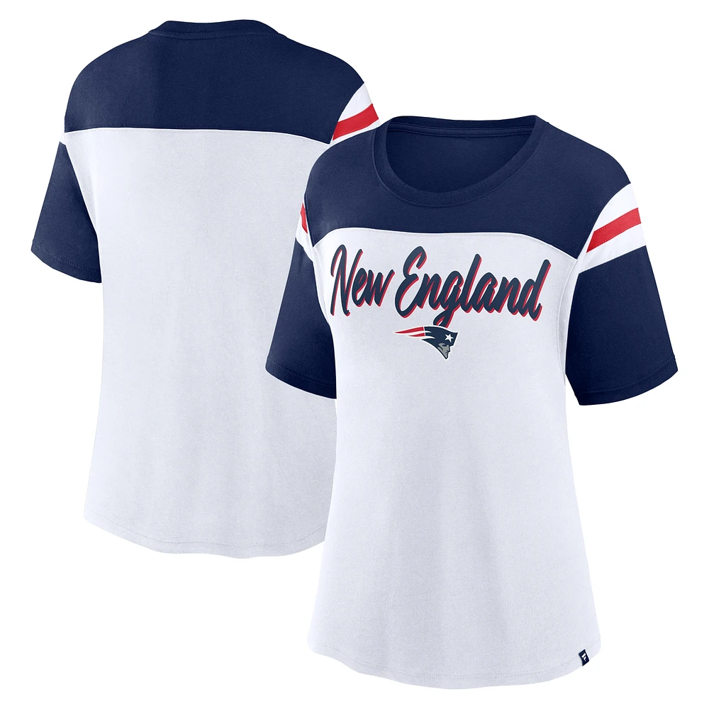 Haut court tendance New England Patriots blanc/bleu marine Fanatics pour femme