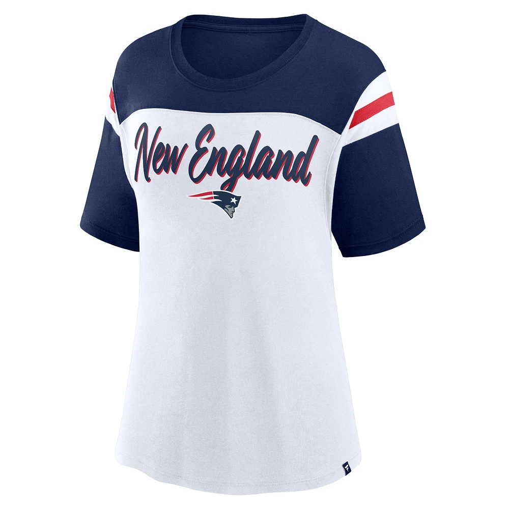 Haut court tendance New England Patriots blanc/bleu marine Fanatics pour femme