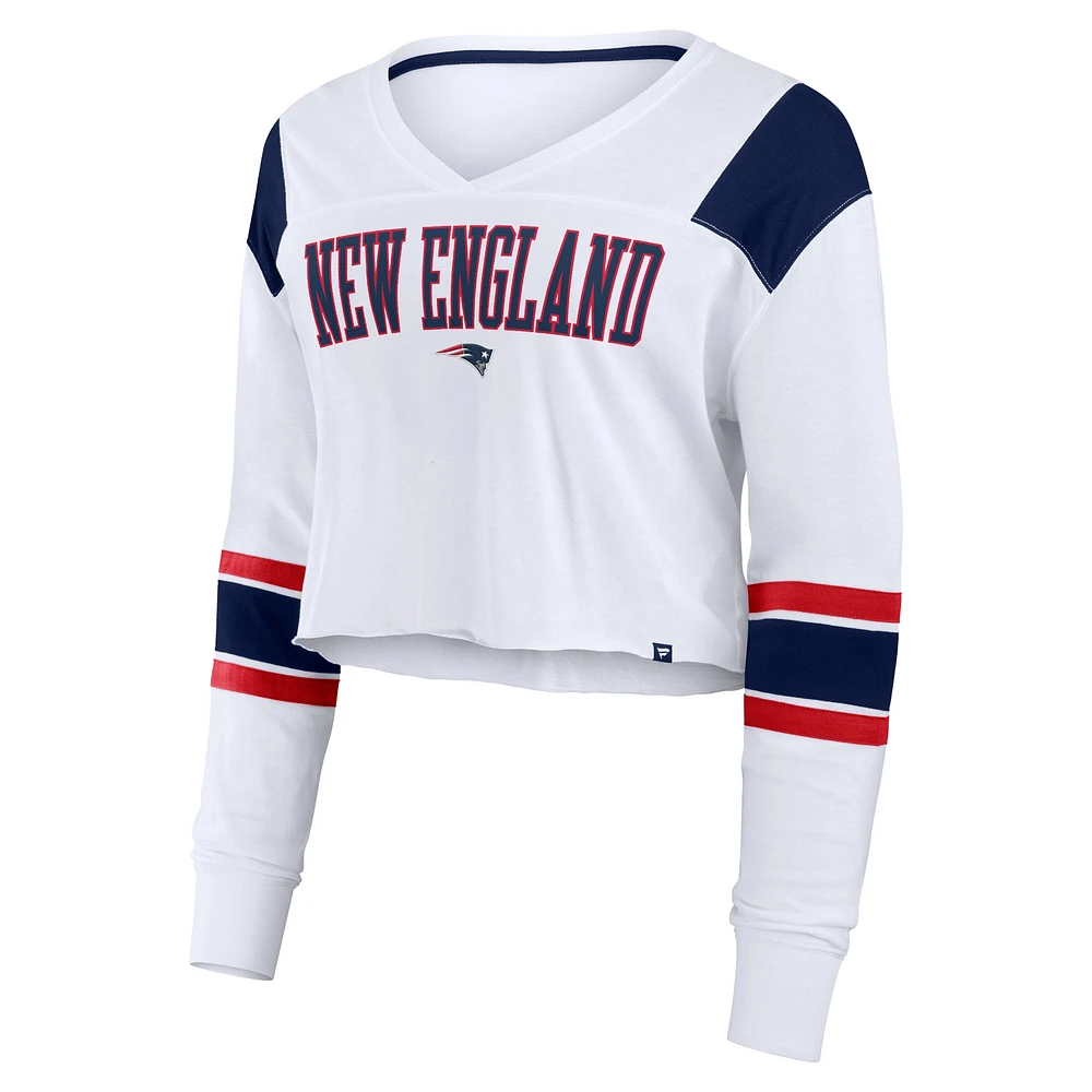 Women's Fanatics  White New England Patriots Stretch Cropped Fashion Long Sleeve T-Shirt