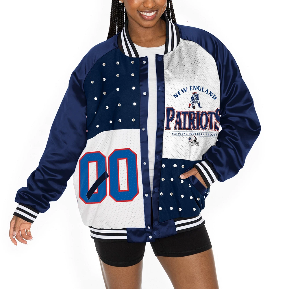 Veste bomber surdimensionnée à boutons-pression et strass Gameday Couture bleu marine/blanc pour femme des New England Patriots