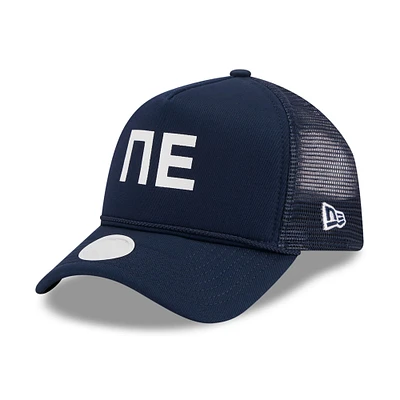 Casquette réglable New Era New England Patriots McGee Trucker 9FORTY pour femme bleu marine