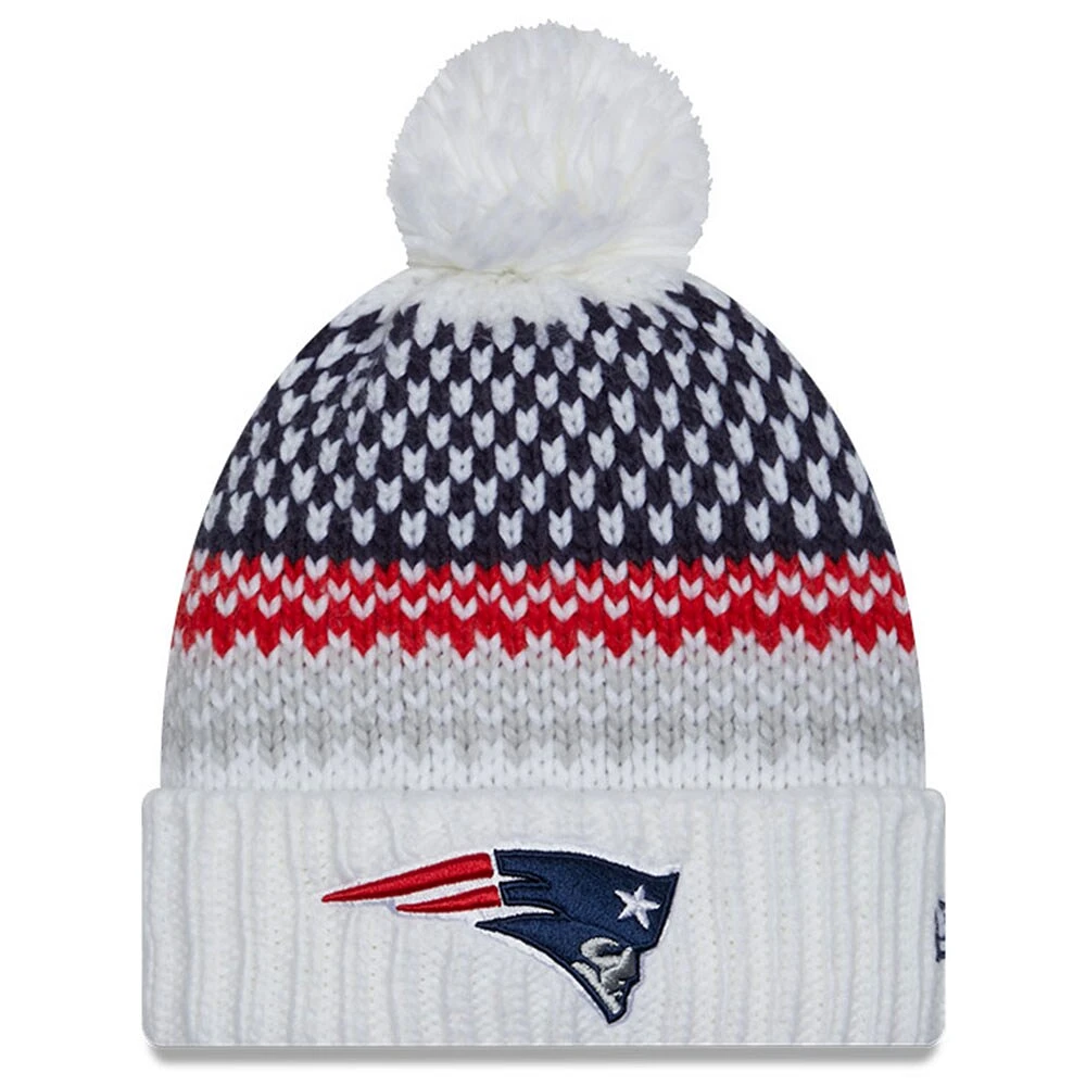 Bonnet en tricot à revers Sideline New Era New England Patriots 2023 pour femme avec pompon