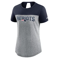 T-shirt à trois mélanges tendance Nike New England Patriots Wordmark Keyhole Fashion pour femme, anthracite chiné/bleu marine