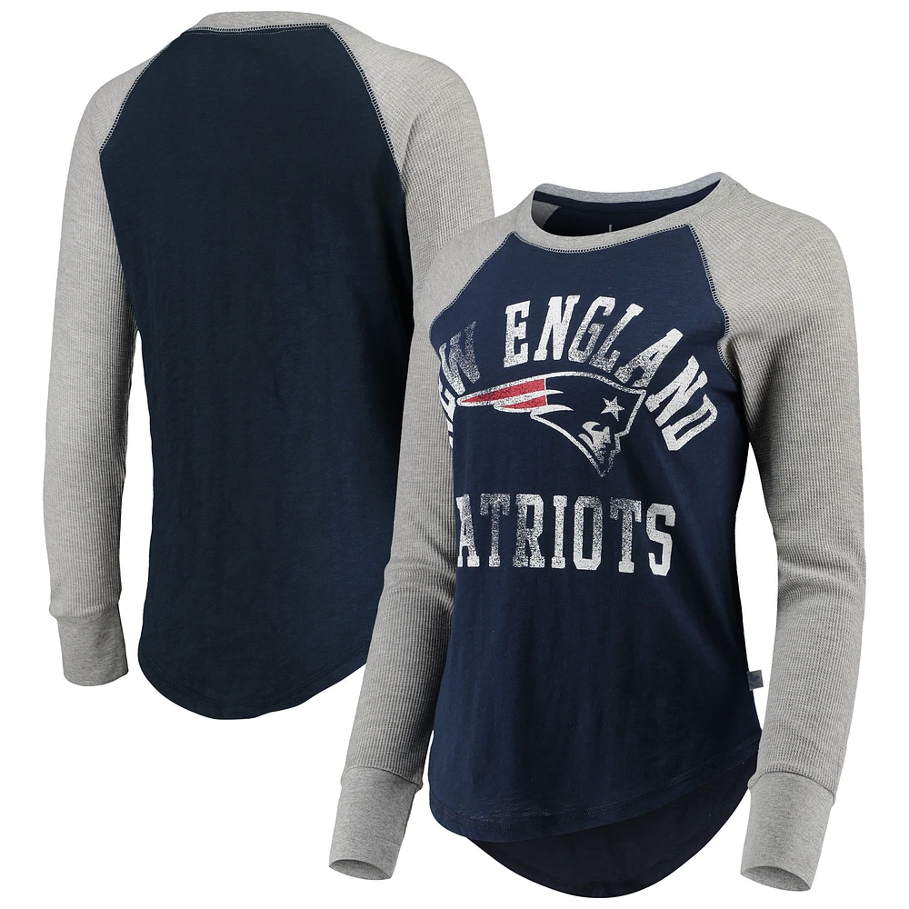 T-shirt à manches longues léger raglan Touch Navy New England Patriots pour femme