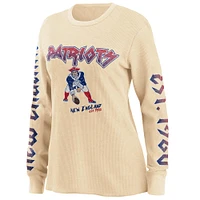 Women's WEAR by Erin Andrews Cream New England Patriots - Haut thermique à manches longues