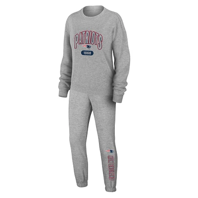 Ensemble de détente pour femme WEAR by Erin Andrews Heather Gray New England Patriots grande taille en tricot tri-blend à manches longues et pantalon