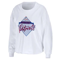 Women's WEAR by Erin Andrews White New England Patriots Domestic Cropped Long Sleeve T-Shirt