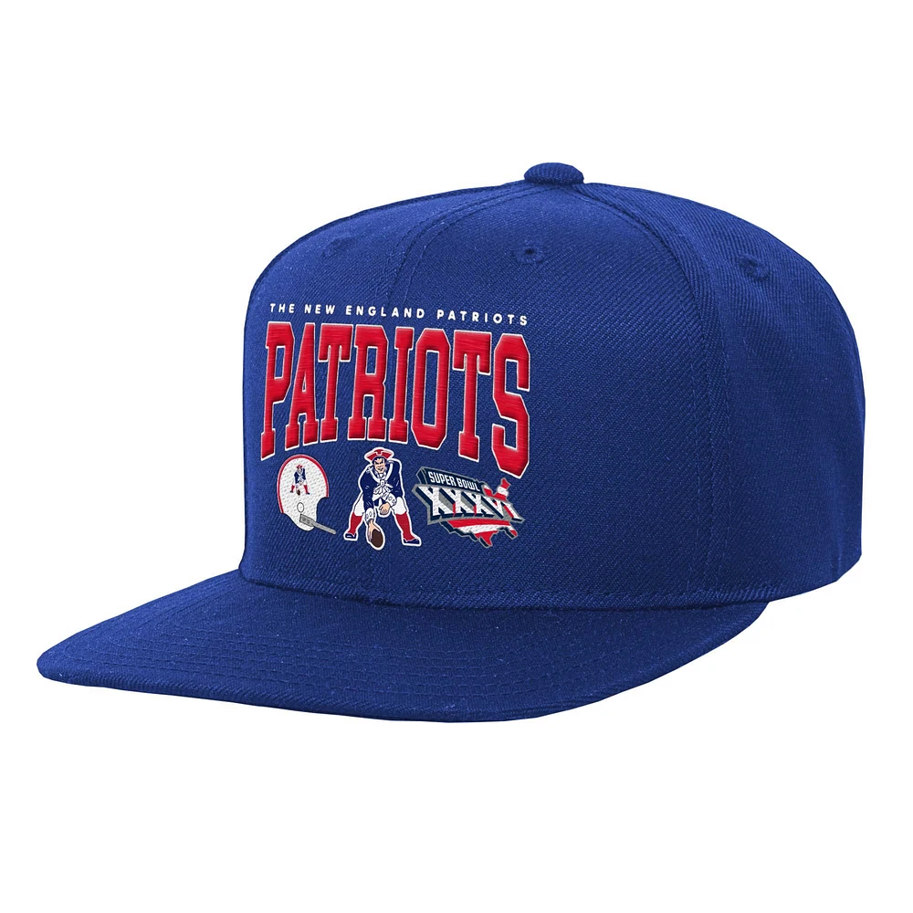 Casquette snapback à bord plat pour jeunes Mitchell & Ness Royal New England Patriots Champ Stack