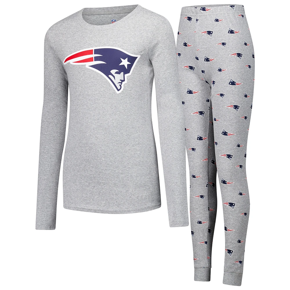 Youth New England Patriots Long Sleeve T-Shirt and Pants Sleep Set