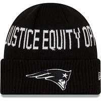 Bonnet en tricot à revers pour la justice sociale des New England Patriots New Era noir pour jeune