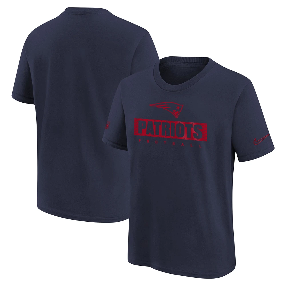 T-shirt Nike bleu marine pour jeunes New England Patriots 2024 Sideline Legend Performance