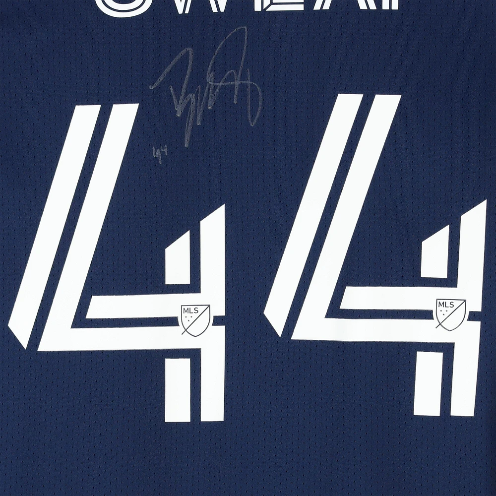 Maillot bleu marine dédicacé Ben Sweat New England Revolution #44 de la saison 2023 de la MLS