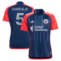 Maillot de joueur adidas Tomás Chancalay New England Revolution 2024 Boston Tea Party Replica pour homme, bleu marine