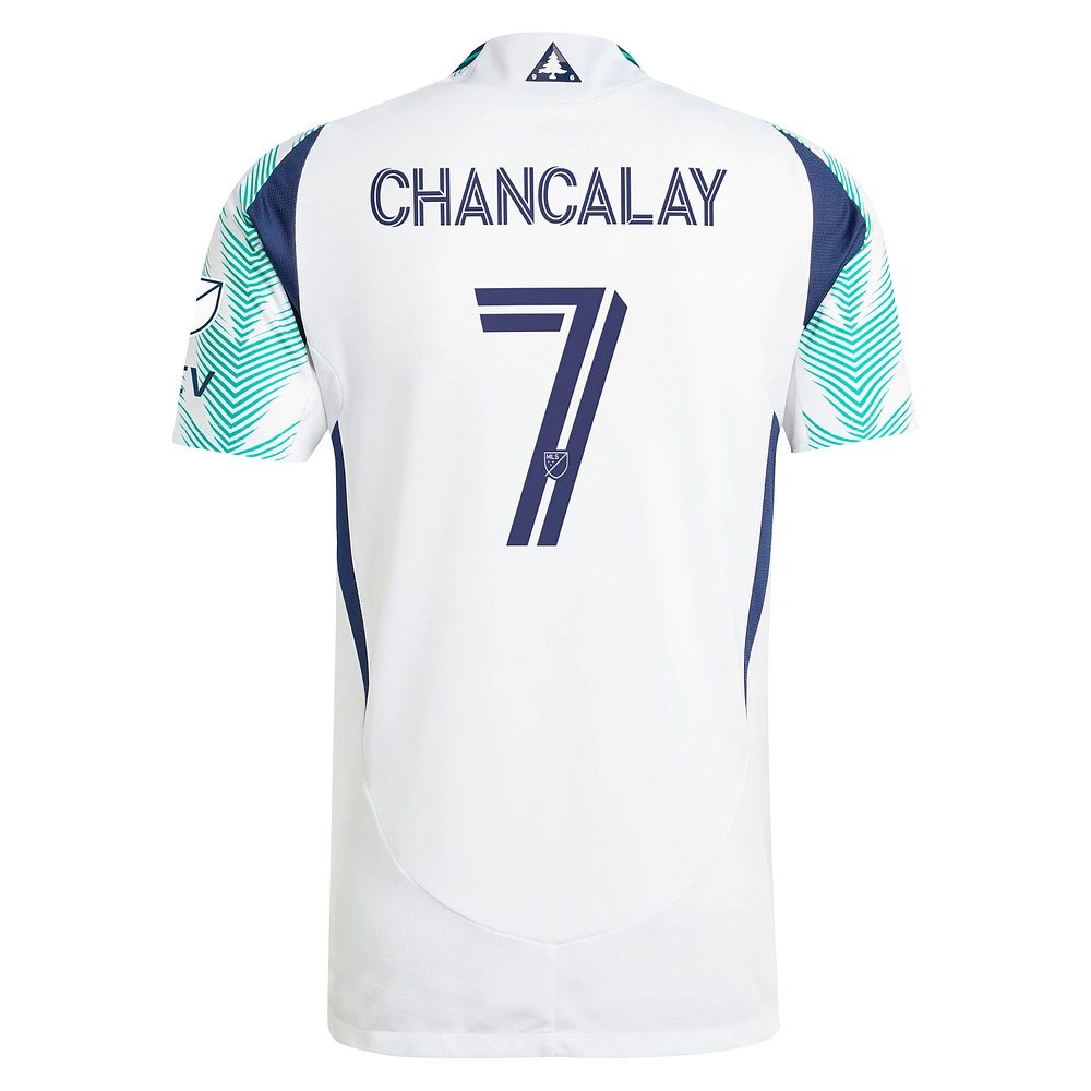 Maillot de joueur authentique adidas Tomás Chancalay New England Revolution 2025 Eastern White Pine x Flag of pour homme