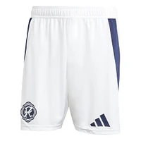 Short adidas blanc New England Revolution Away 2025 Eastern White Pine X Flag of Authentic pour homme