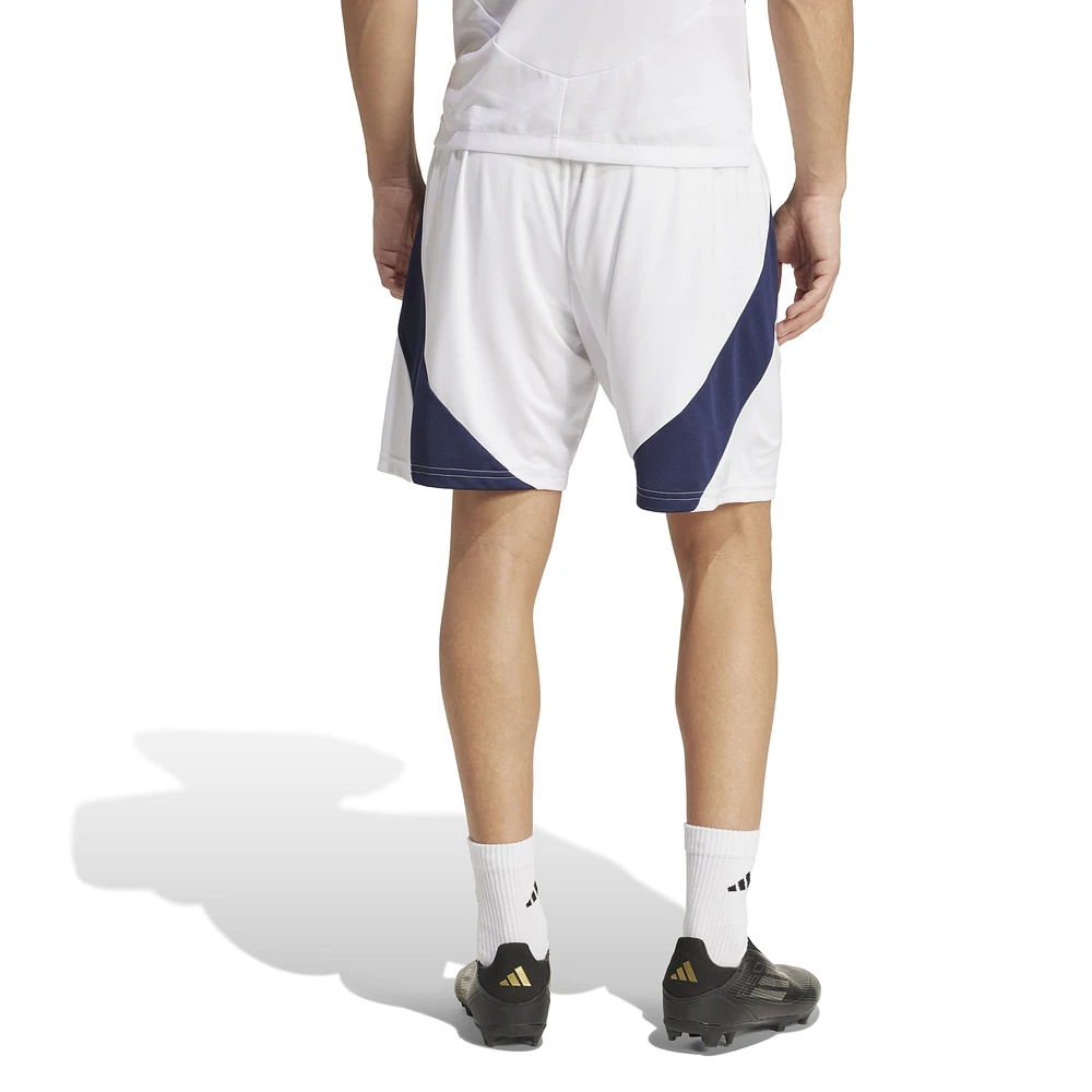 Short adidas blanc New England Revolution Away 2025 Eastern White Pine X Flag of Authentic pour homme