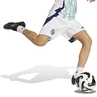 Short adidas blanc New England Revolution Away 2025 Eastern White Pine X Flag of Authentic pour homme