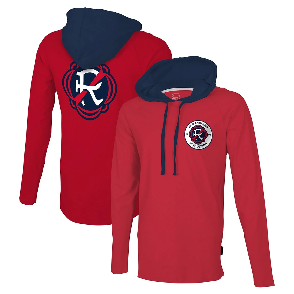 T-shirt à capuche rouge manches longues Stadium Essentials New England Revolution Tradition Raglan pour hommes