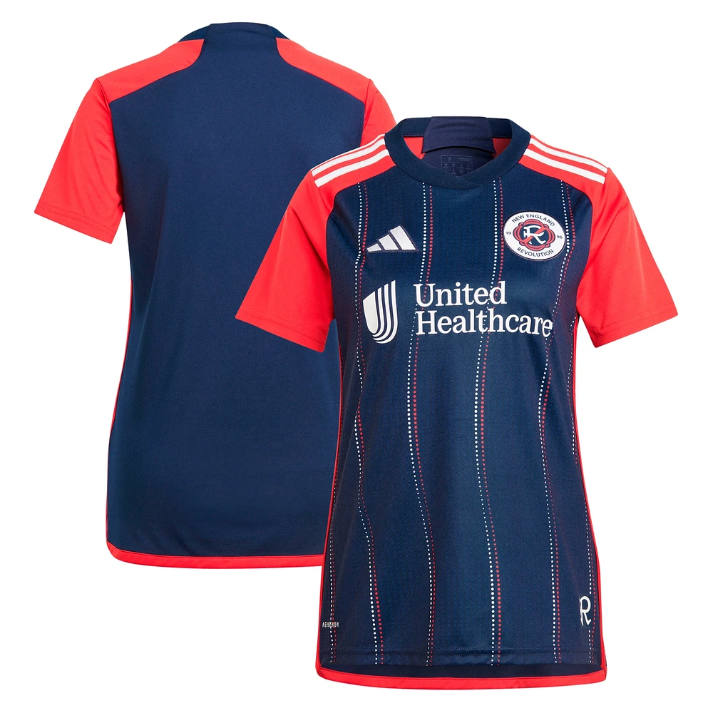 Maillot adidas New England Revolution 2024 Boston Tea Party Replica pour femme, bleu marine