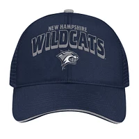 Casquette réglable de camionneur de l'équipe primaire de Wyatt des New Hampshire Wildcats Colosseum Navy pour hommes