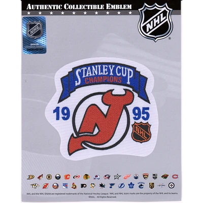 Écusson de maillot non signé des champions de la Coupe Stanley 1995 des Devils du New Jersey avec l'emblème national