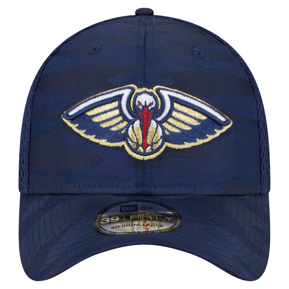 Men's New Era  Navy New Orleans Pelicans Subtle Camo 39THIRTY Flex Hat