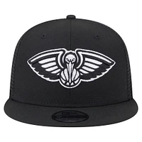 Men's New Era Black New Orleans Pelicans 9FIFTY Snapback Trucker Hat