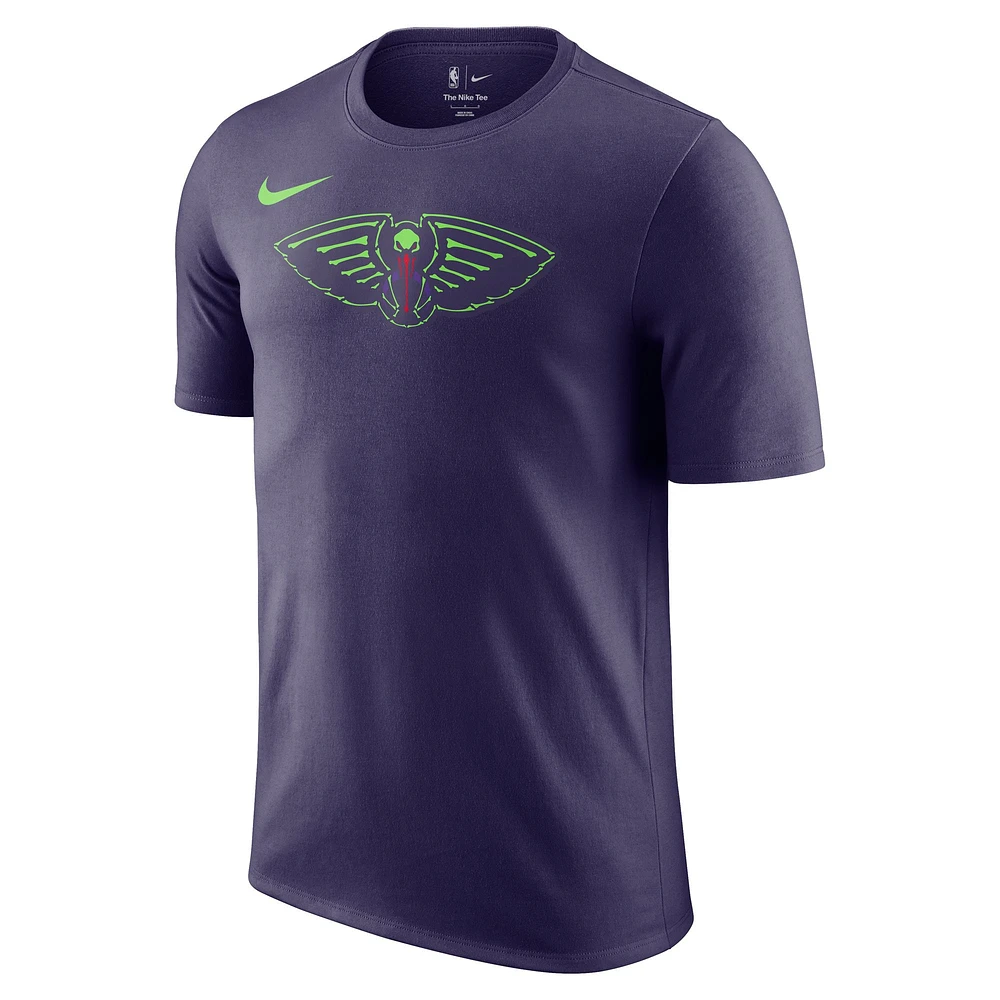 T-shirt Nike violet New Orleans Pelicans City Edition Essential Logo pour homme 2024/25