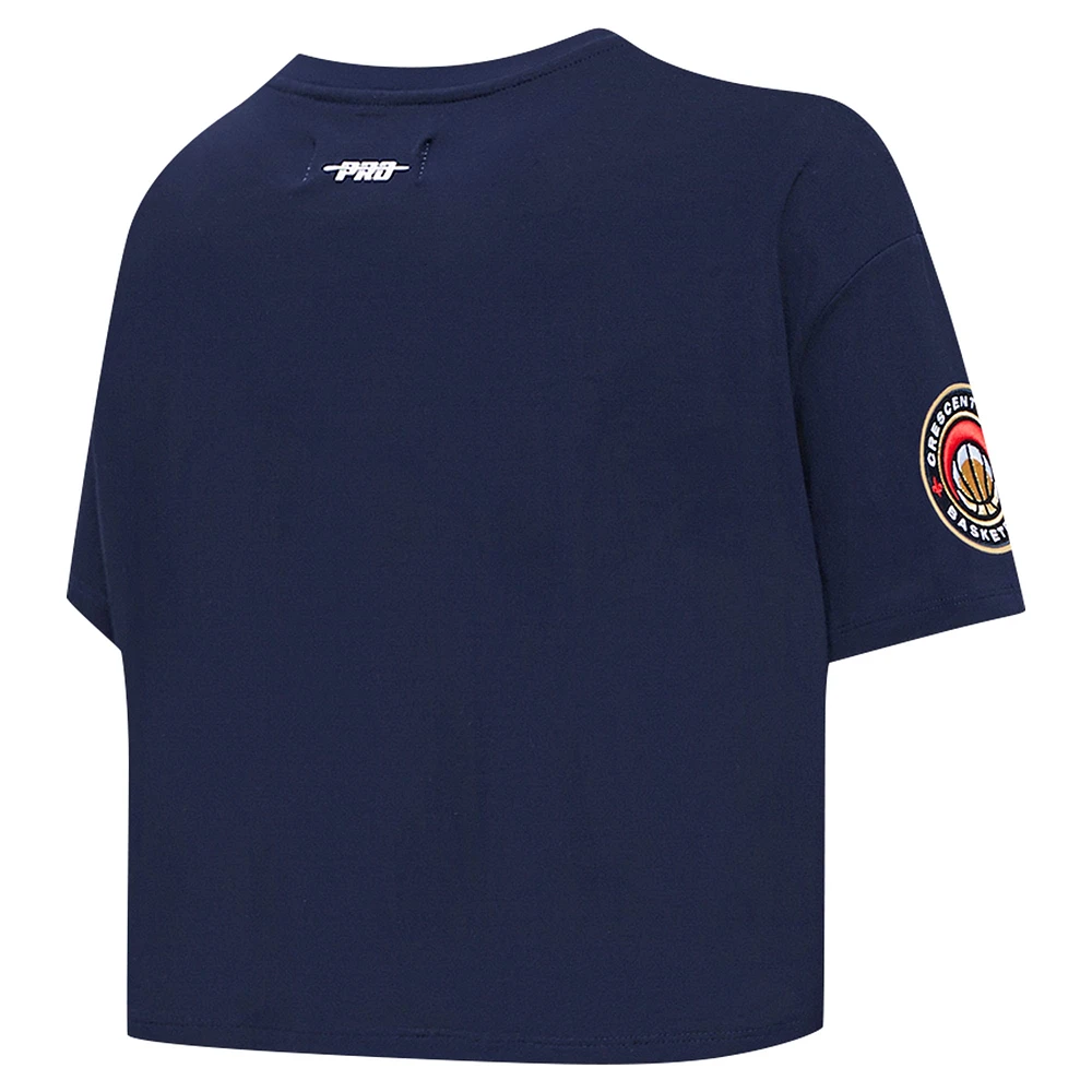 T-shirt court et boxy Jewels Pro Standard bleu marine pour femme des New Orleans Pelicans