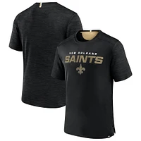 T-shirt noir Fanatics New Orleans Saints Defender Evo pour hommes