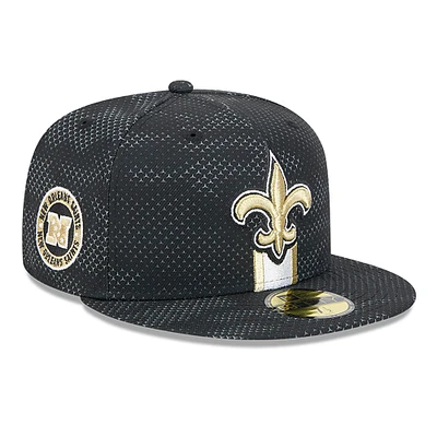 Casquette ajustée 59FIFTY New Era Orleans Saints 2024 Sideline pour homme noire