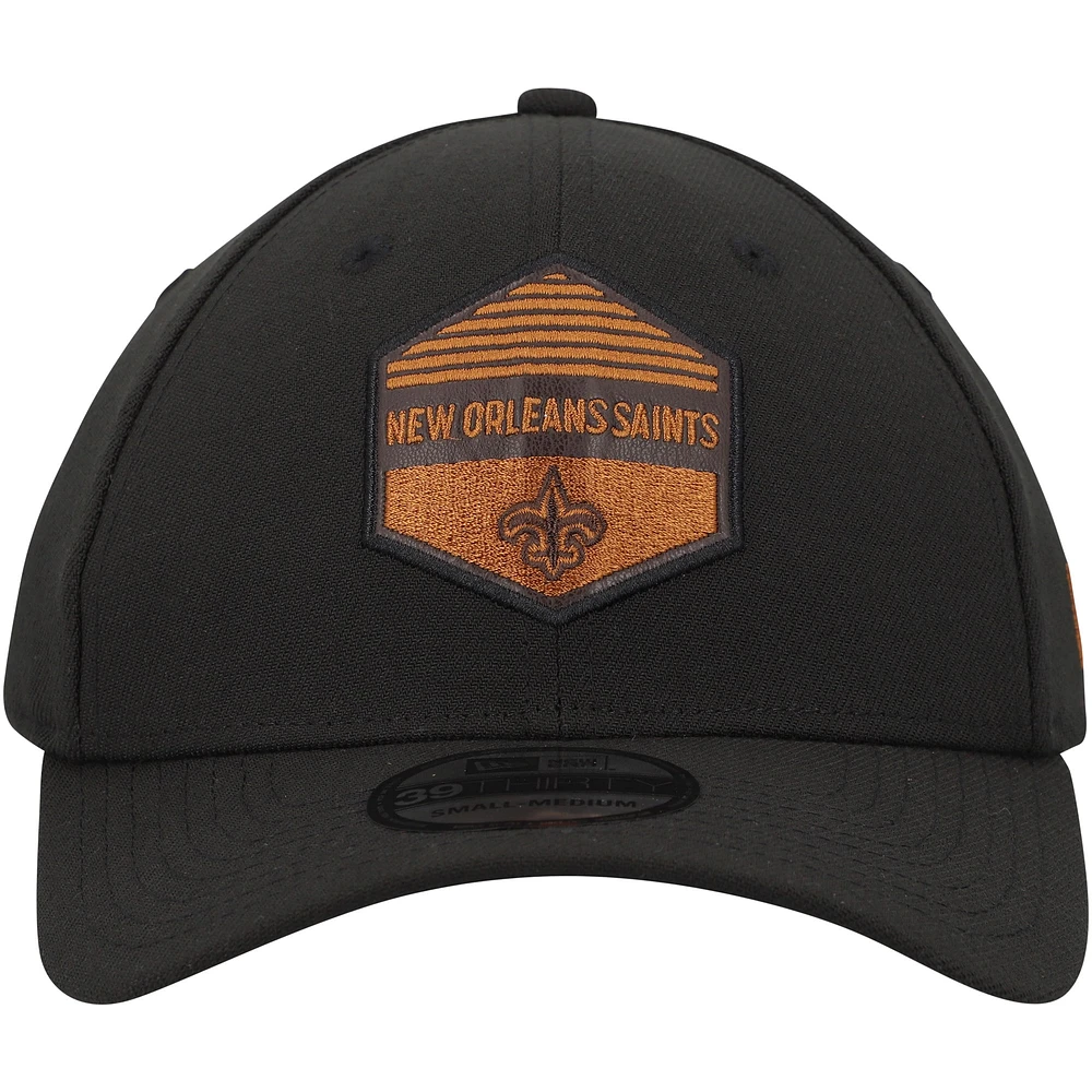 Men's New Era Black Orleans Saints Gulch 39THIRTY Flex Hat