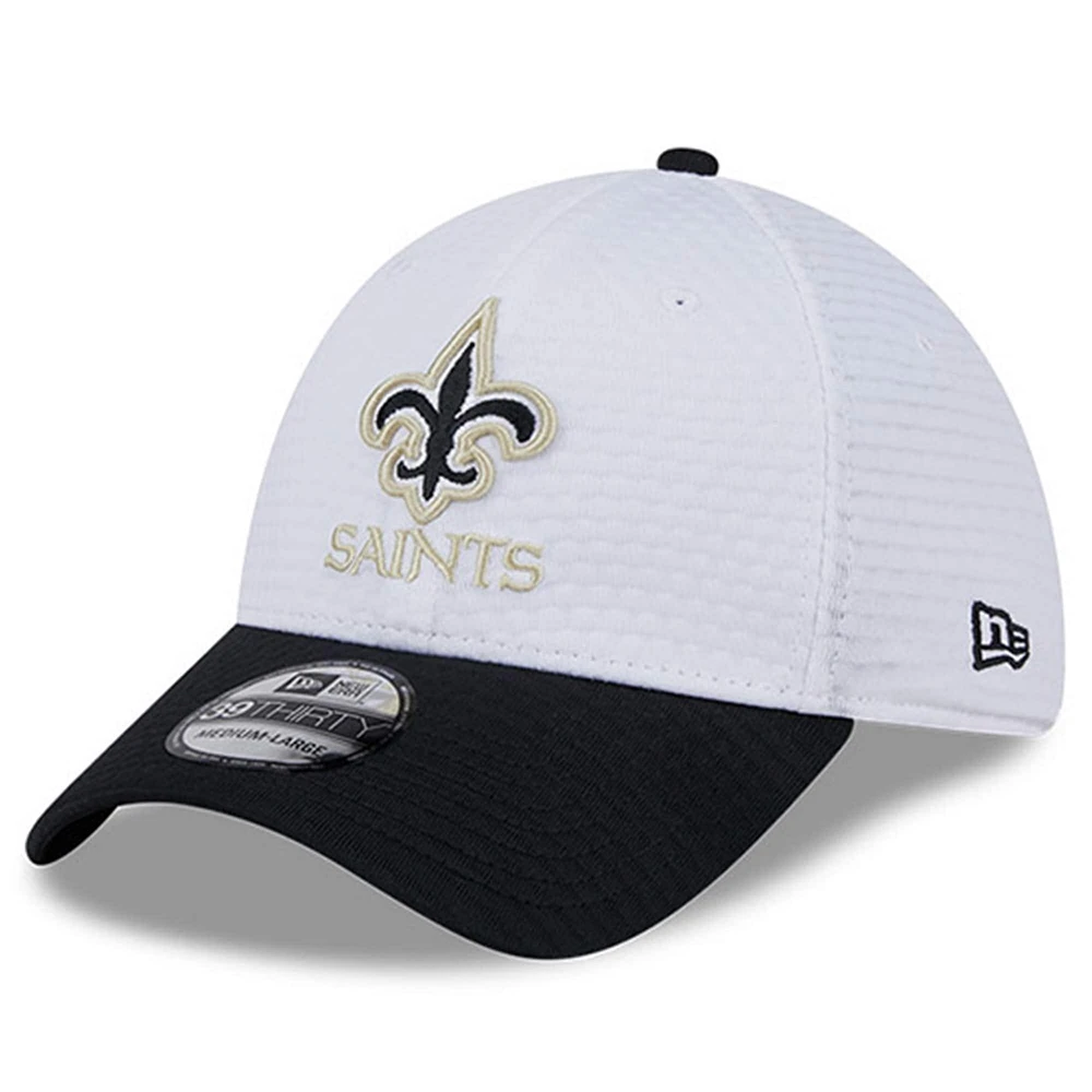 Casquette flexible 39THIRTY New Orleans Saints 2024 NFL Training Camp Era pour hommes, blanc/noir