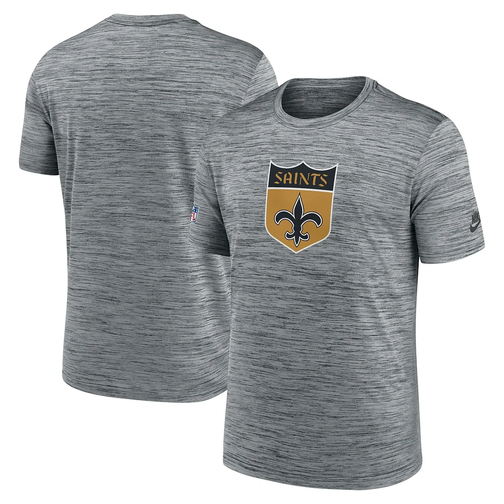 T-shirt de performance Nike New Orleans Saints Velocity avec logo alternatif pour homme, gris