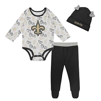 Ensemble 3 pièces pour nouveau-né et nourrisson New Orleans Saints Little Champ, body à manches longues, pantalon bonnet en tricot revers