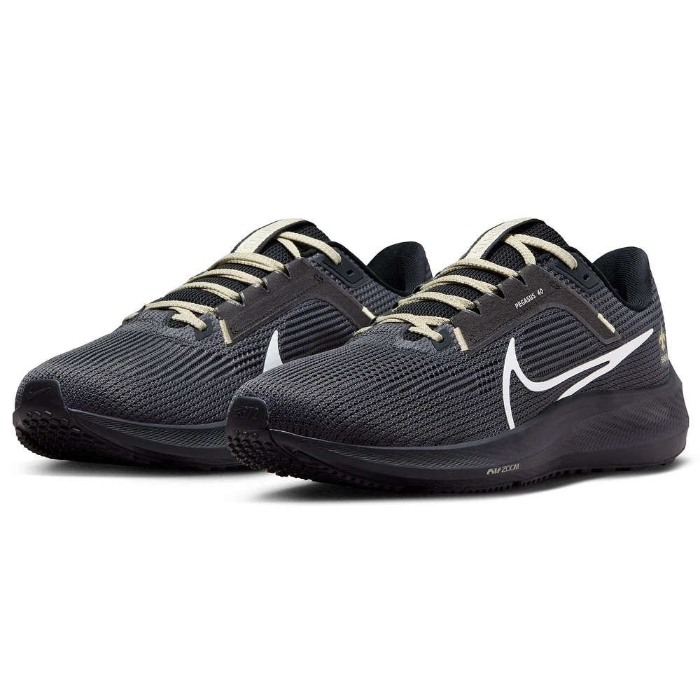 Chaussure de course unisexe Nike Anthracite New Orleans Saints Zoom Pegasus 40